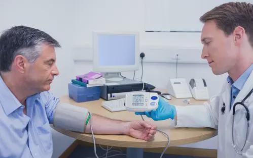 成人测血压操作视频,轻松掌握成人血压测量技巧-第1张图片-成人抖抈app