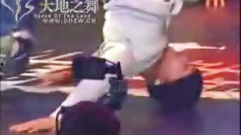 美国街舞成人比赛视频,美国街舞成人比赛精彩瞬间回顾-第3张图片-成人抖抈app