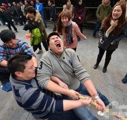 成人拔河比赛视频播放,成人拔河比赛精彩瞬间回顾-第2张图片-成人抖抈app