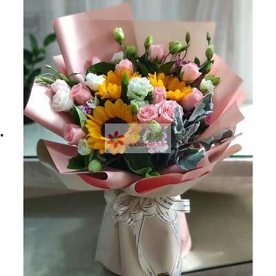 网纱成人花朵制作视频,打造浪漫成人服饰点缀-第2张图片-成人抖抈app