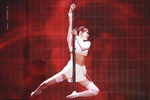 舞蹈纱衣成人舞蹈视频-第1张图片-成人抖抈app