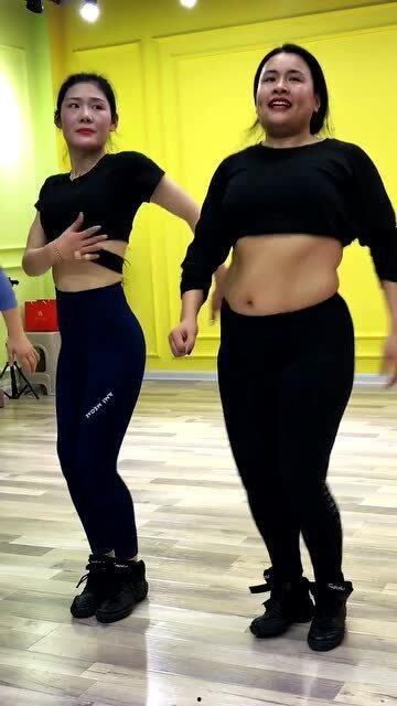 成人塑型减脂操视频,跟随视频轻松打造完美身材-第3张图片-成人抖抈app