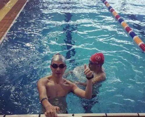 金山成人游泳教学视频,轻松掌握水上技巧，畅游夏日泳池-第3张图片-成人抖抈app