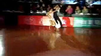 拉丁舞视频成人国外,国外成人舞蹈视频魅力解析-第1张图片-成人抖抈app