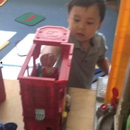 成人与孩子对唱视频,跨越代沟的温馨旋律-第3张图片-成人抖抈app