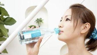 成人喝水减肥方法视频,成人喝水减肥法视频揭秘-第2张图片-成人抖抈app