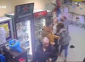 成人女生搏击视频网站,勇敢挑战极限的搏击女神风采-第2张图片-成人抖抈app