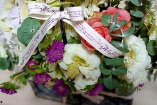 香槟成人花束教程视频下载,浪漫花艺制作步骤解析-第2张图片-成人抖抈app