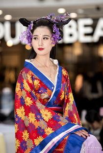 成人古装走秀视频,成人古装走秀风采再现-第2张图片-成人抖抈app