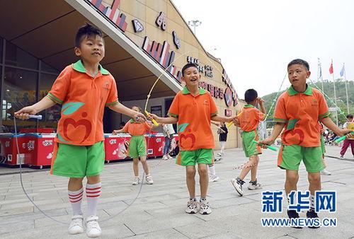 成人初步跳绳教学视频,成人跳绳教学视频概述-第3张图片-成人抖抈app