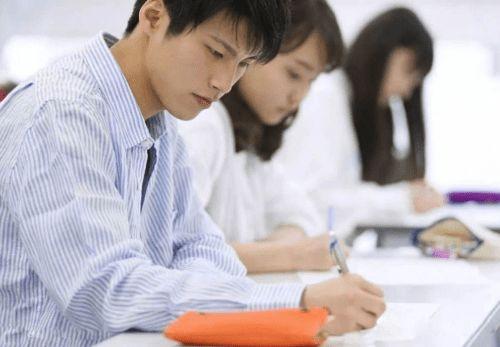 成人高考生视频-第2张图片-成人抖抈app